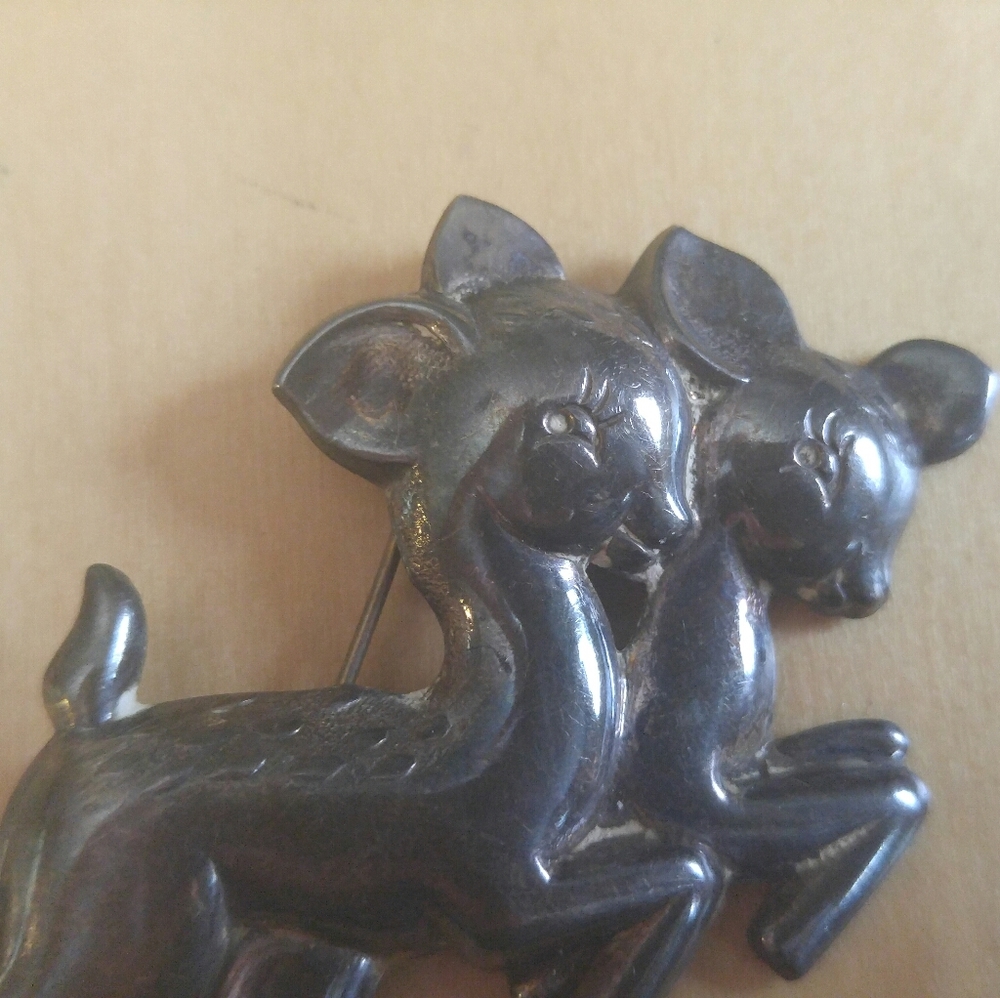 Vintage Cute Baby Deer Fawns Sterling Silver Pin - Picture 2 of 8